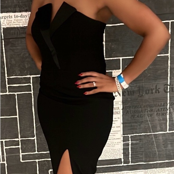 Betsy & Adam Strapless Black Gown - Picture 5 of 5